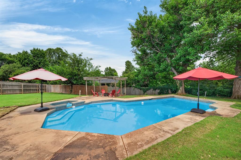 1809 Nighthawk Court — photo