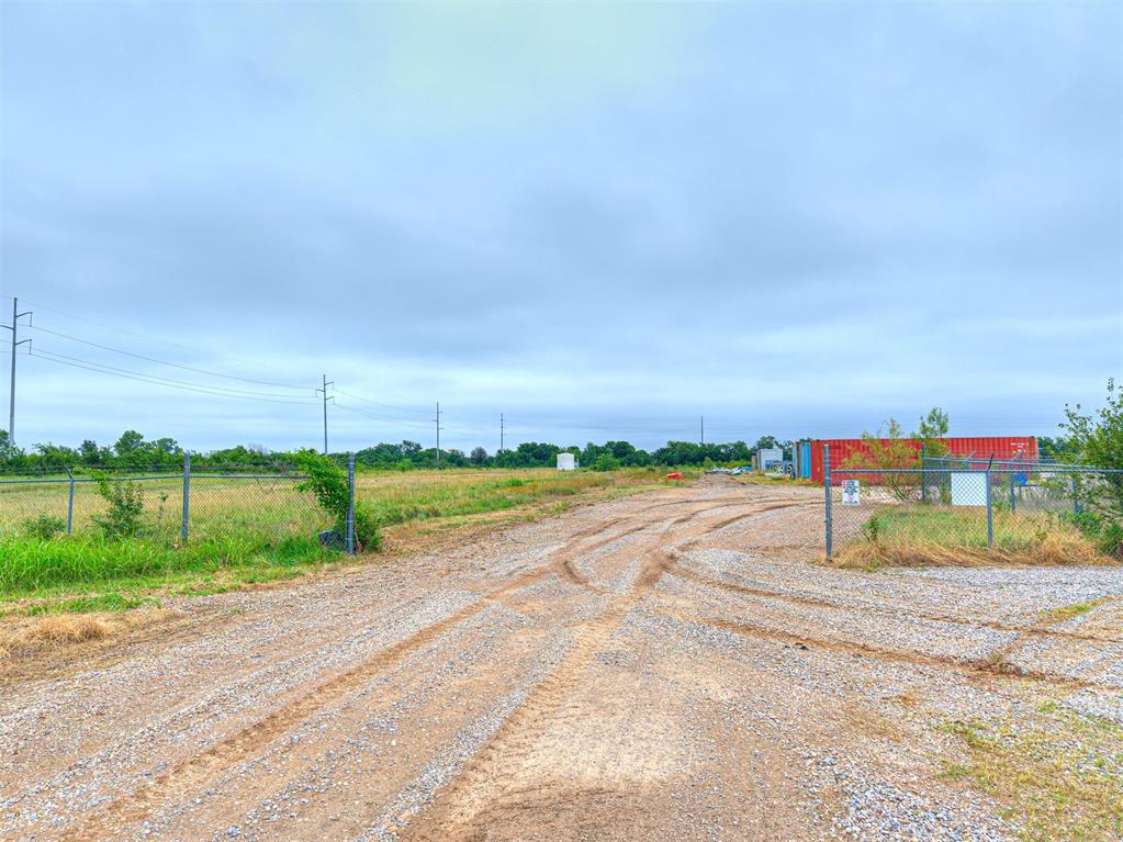 41500 Wolverine Road Block C — photo
