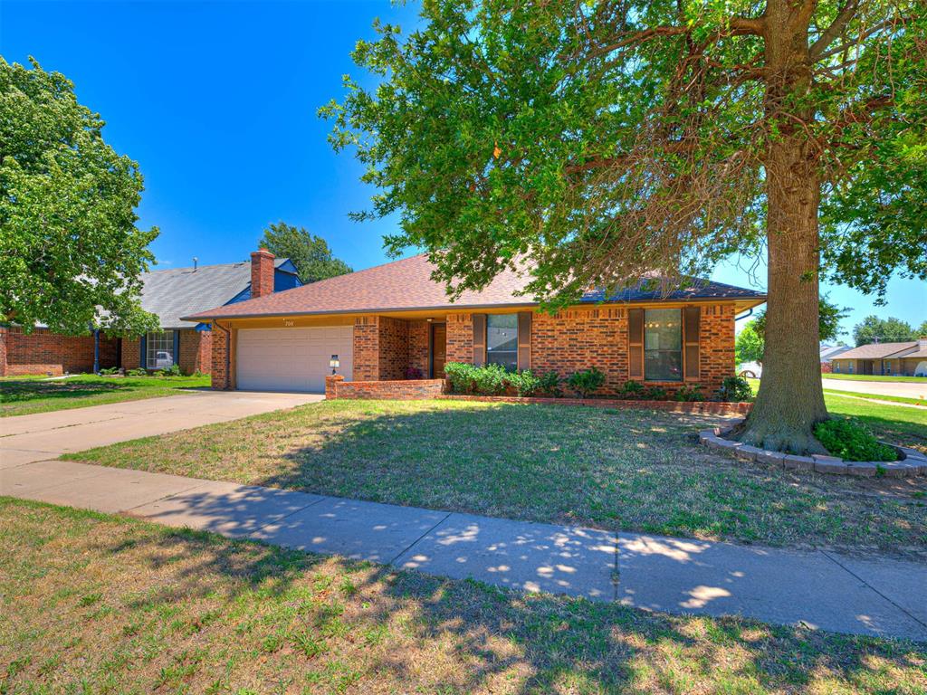 700 N Briarcliff Drive — photo
