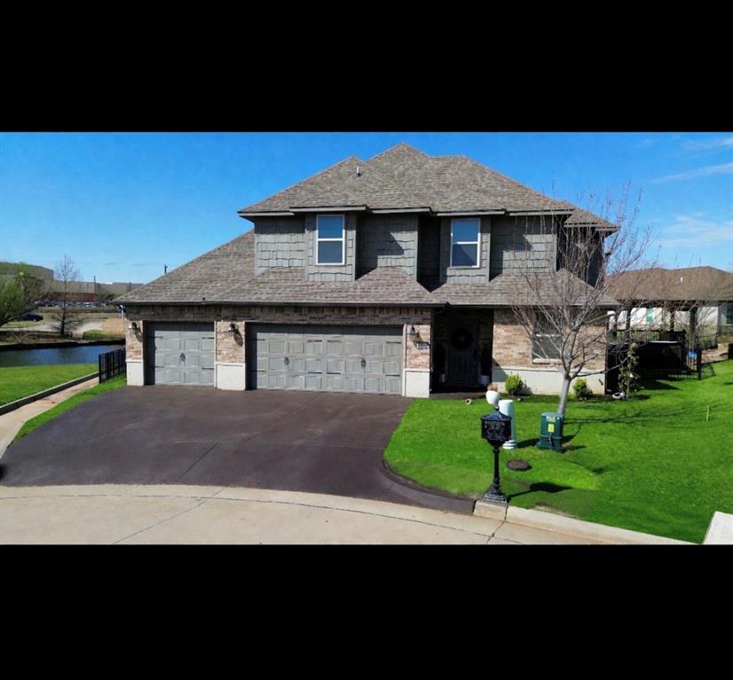 1404 Katelyn Court — photo