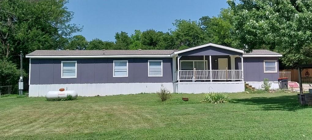 1824 Donnell Street — photo