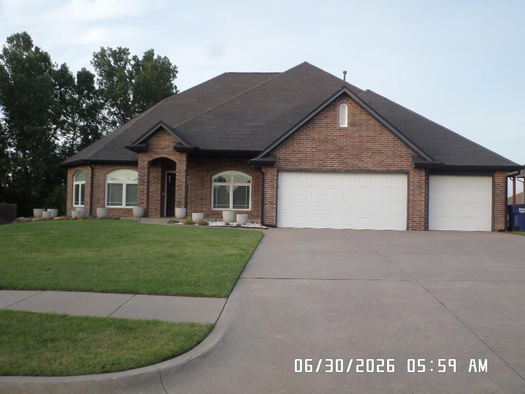 1507 Abbey Road — photo