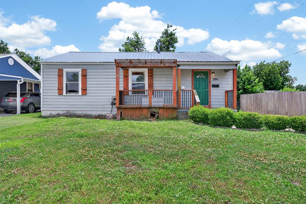 204 E Fairchild Drive — photo