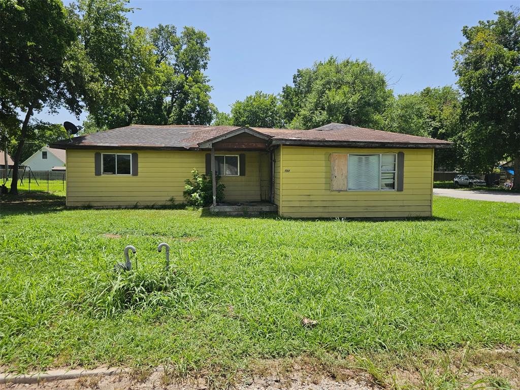 1317 W Wapanucka Avenue — photo