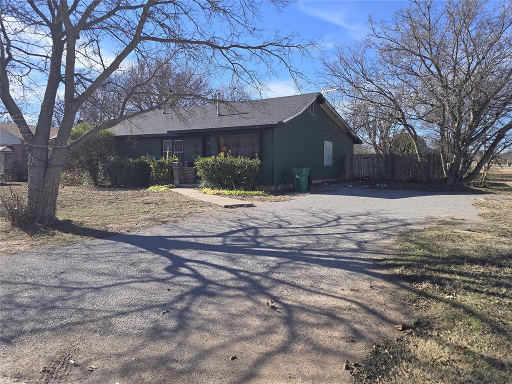 321 Sunnybrook Drive — photo