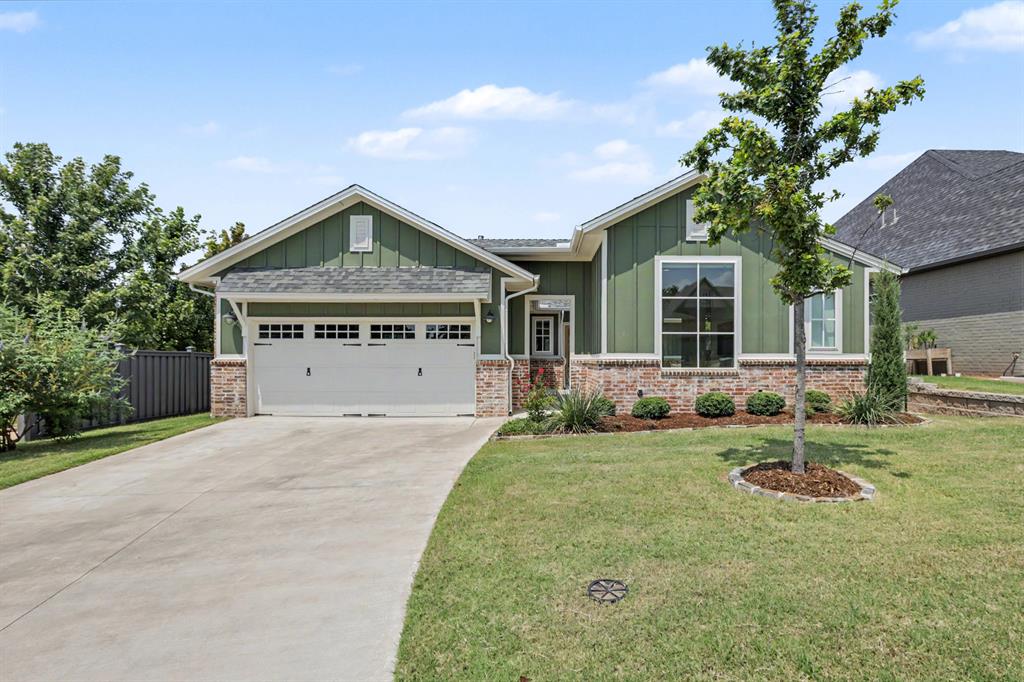 4301 NE 125 Court — photo