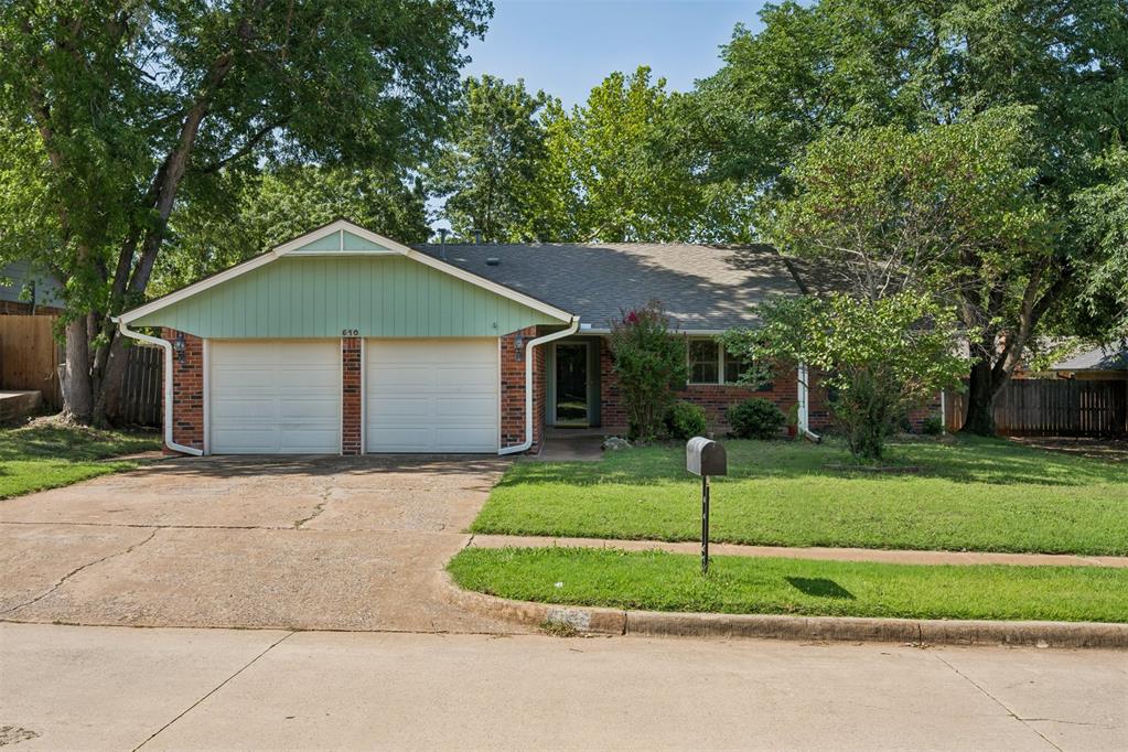 510 Leaning Elm Drive — photo