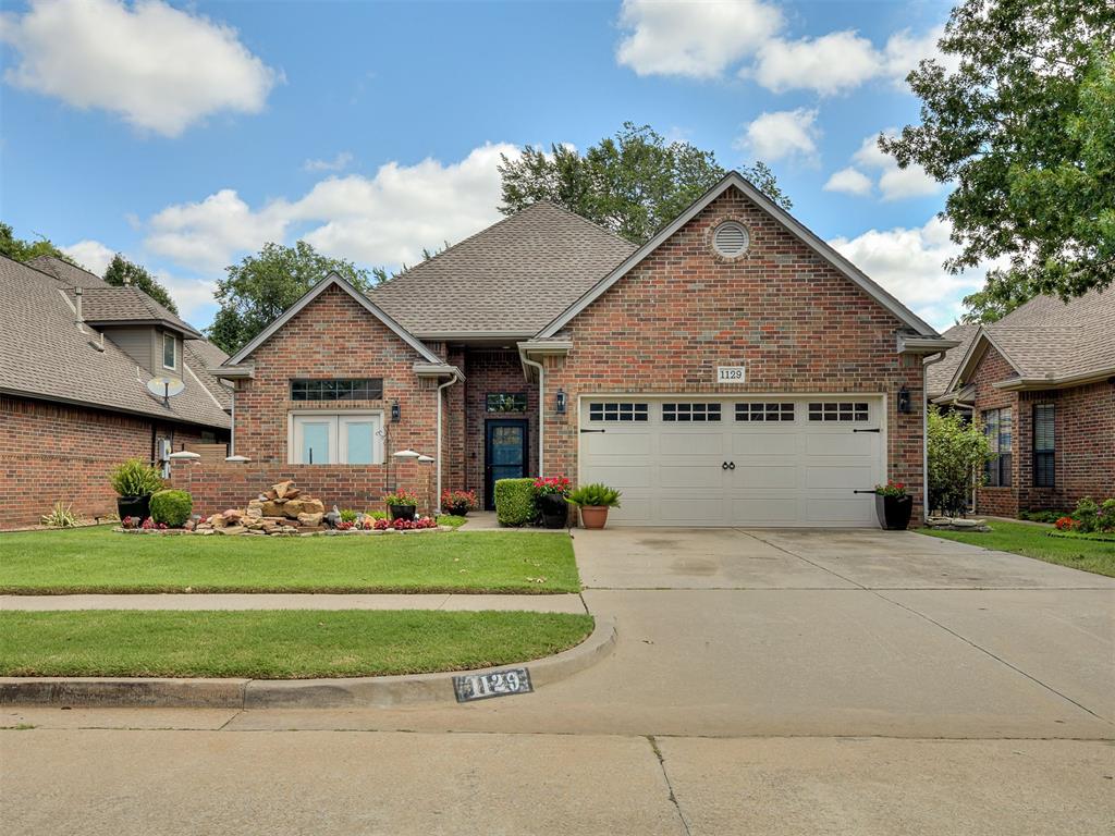 1129 Pinehurst Drive — photo