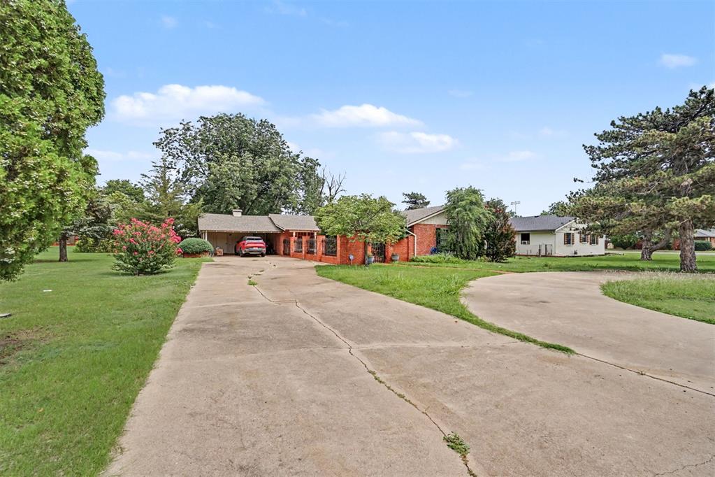 101 E Dogwood Street — photo