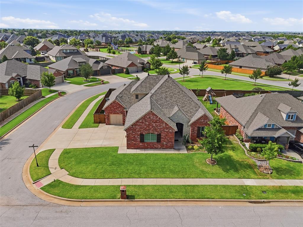 13608 Cobblestone Curve Road — photo