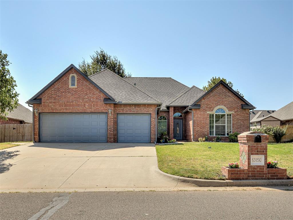 13150 Red Oak Drive — photo