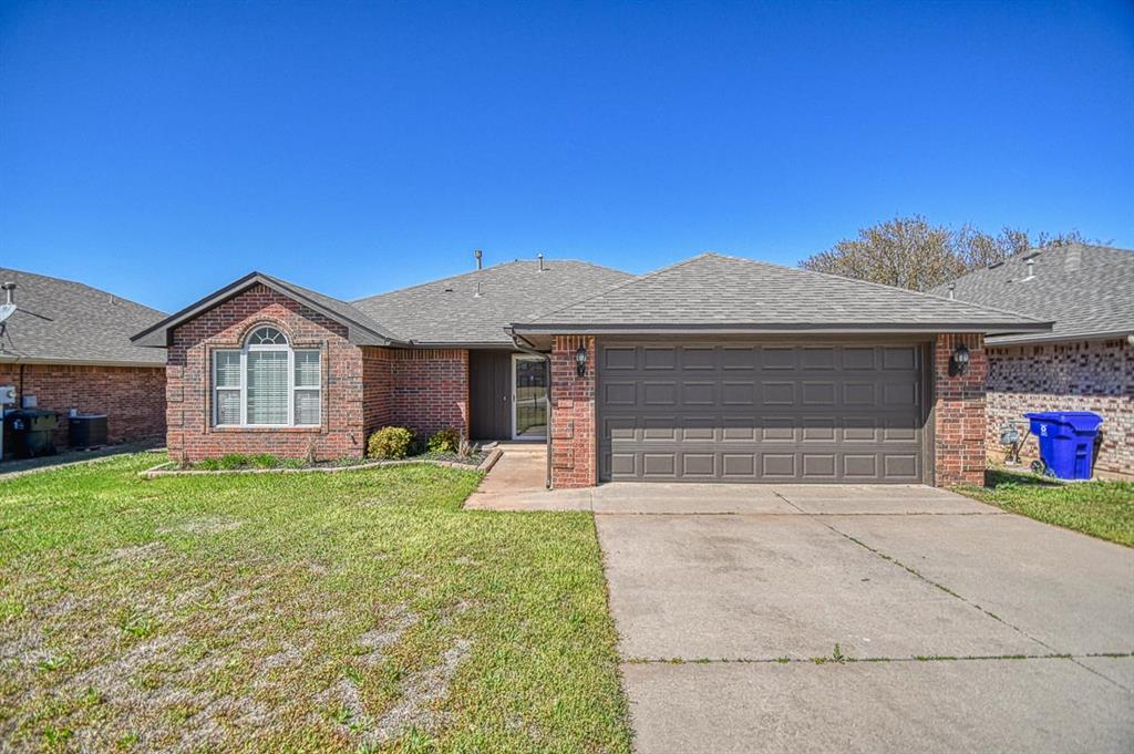925 Eagle Cliff Drive — photo