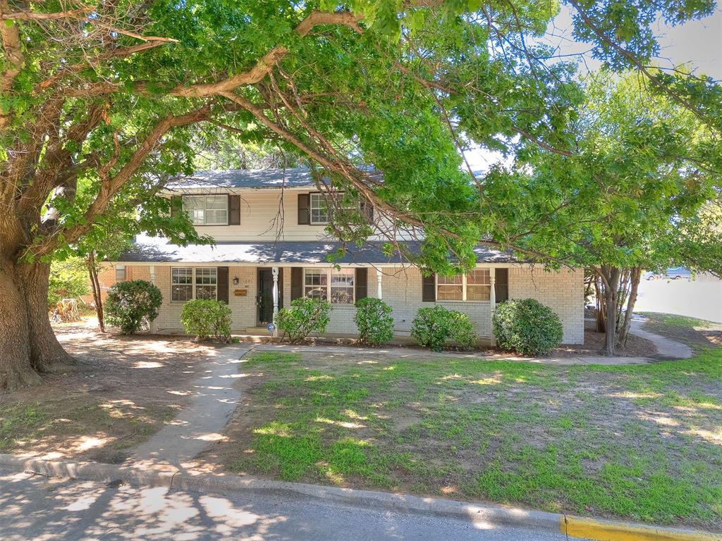 1801 Aladdin Street — photo