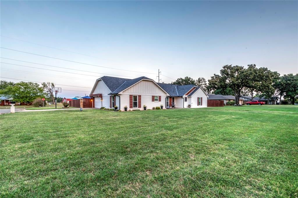 112 Clador Drive — photo