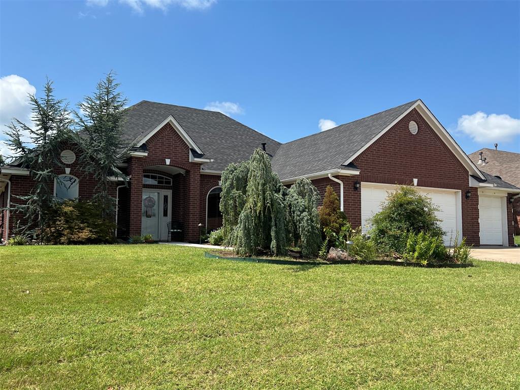 1309 Cambridge Drive — photo