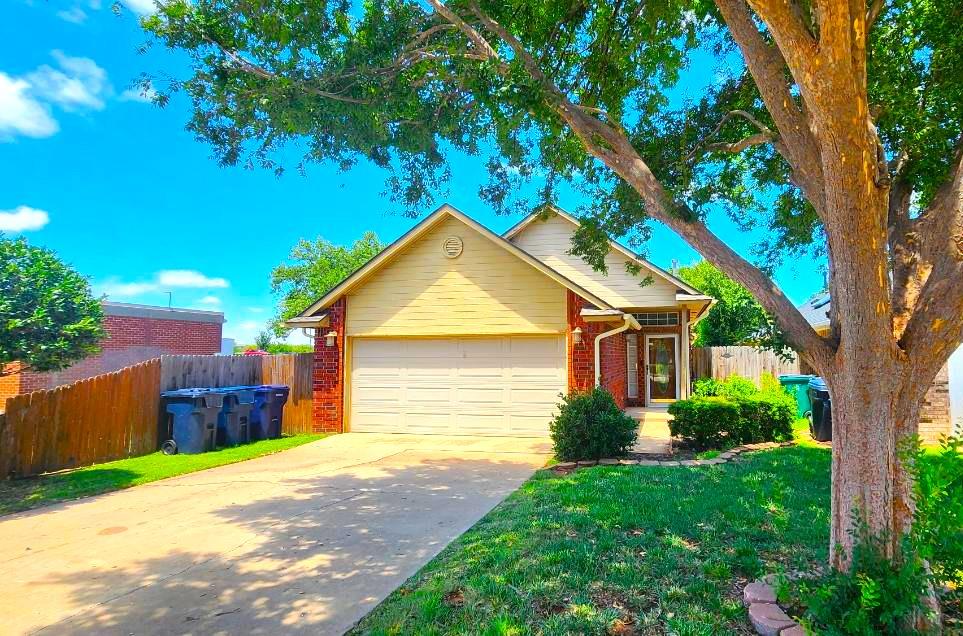 13821 Pawnee Drive — photo