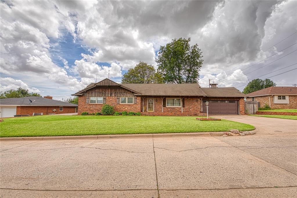 1500 Redstone Drive — photo