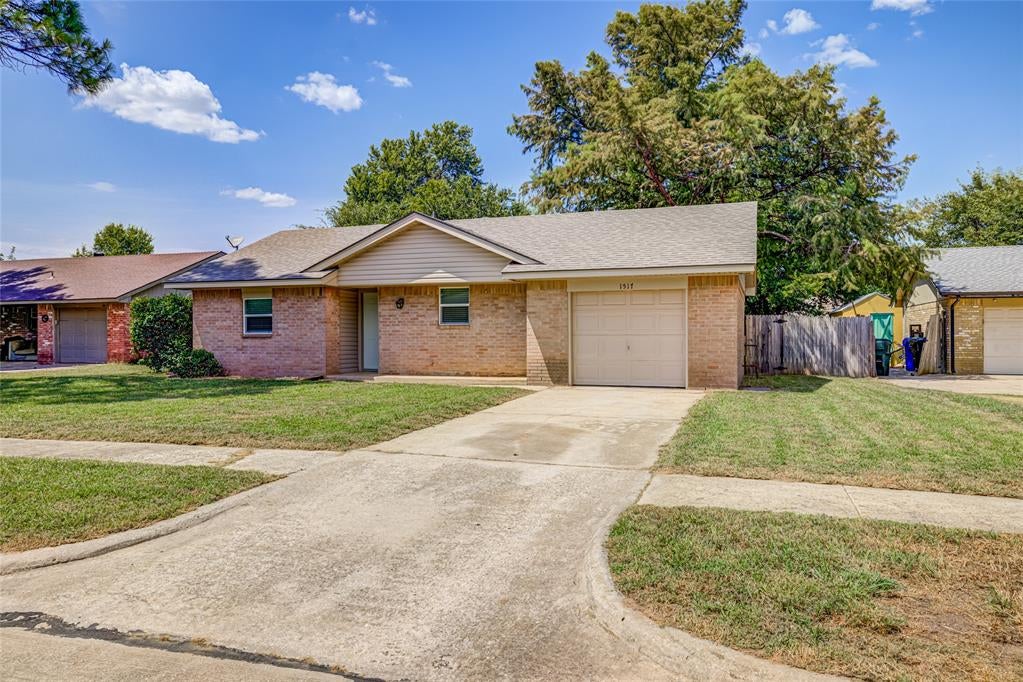 1517 Willowcliff Court — photo