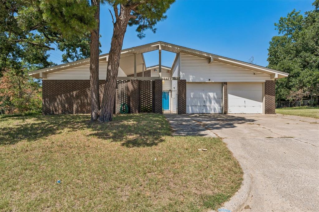1701 Rolling Ridge — photo