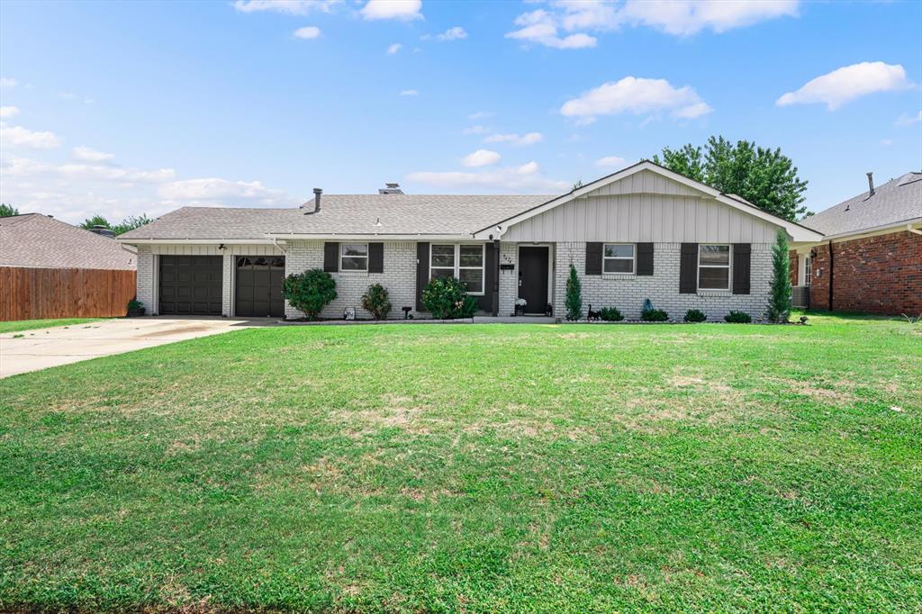 6424 N Sterling Drive — photo