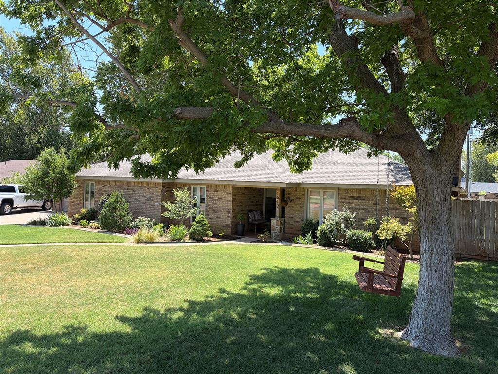 1510 W E Avenue — photo