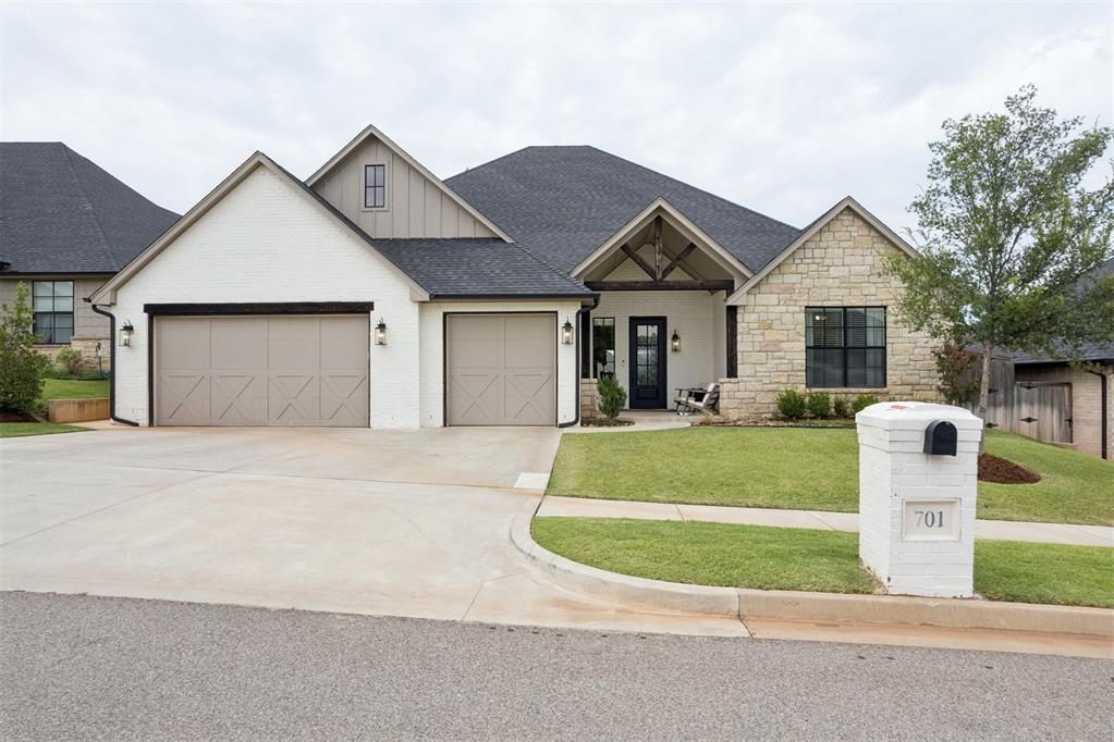701 Maple Hill Road — photo