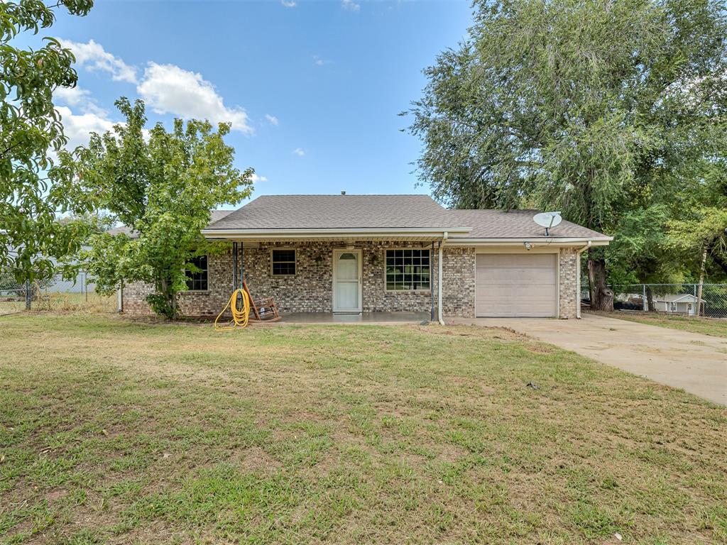 216 W Seward Road — photo