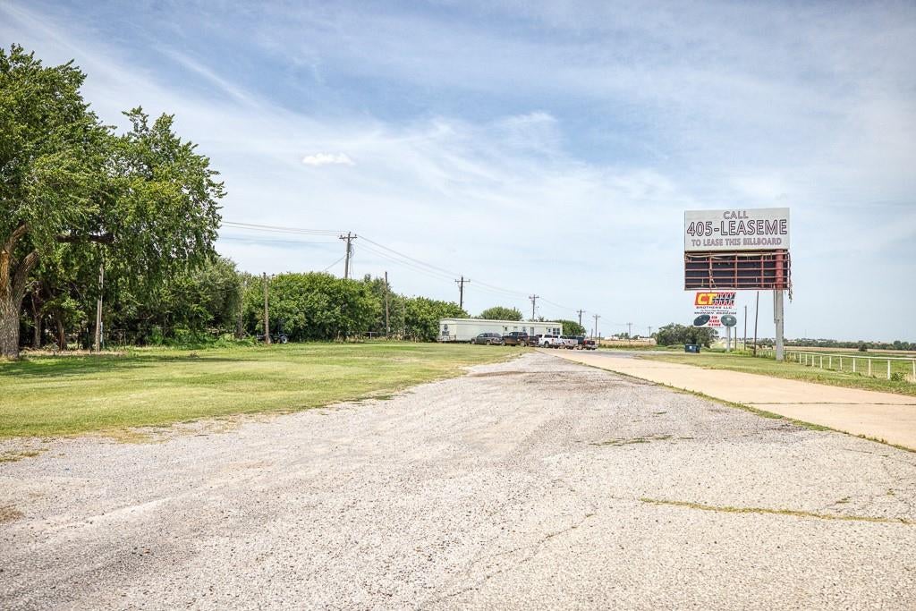 81 Hwy 81 & E770 Rd — photo