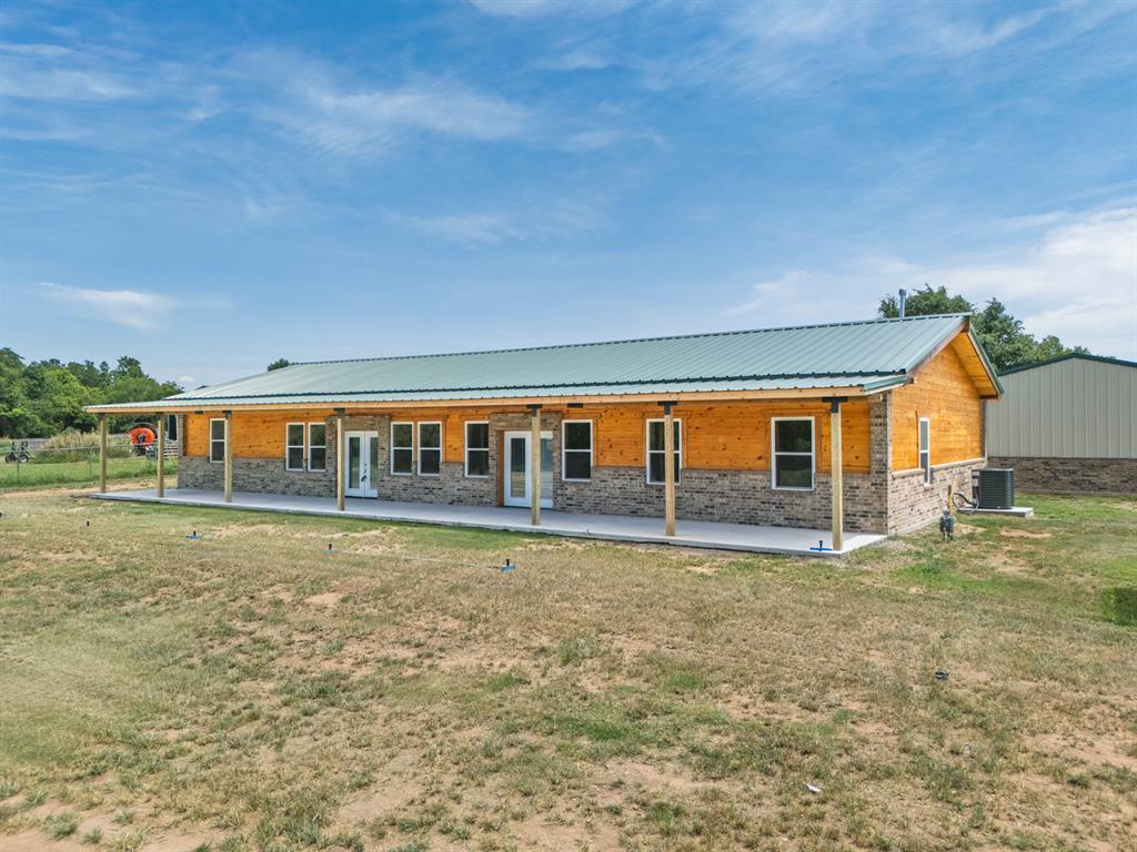 37950 W Macarthur Street — photo