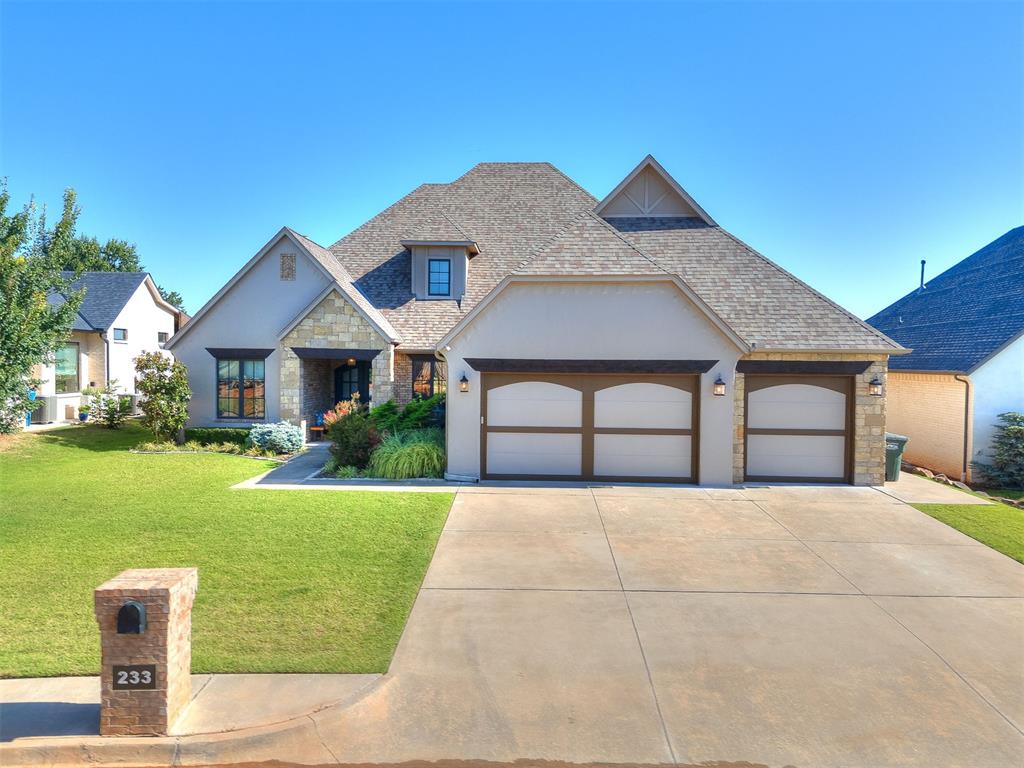233 Saint Claire Drive — photo