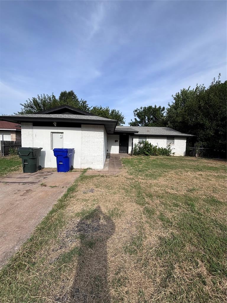 1433 Alan Lane — photo