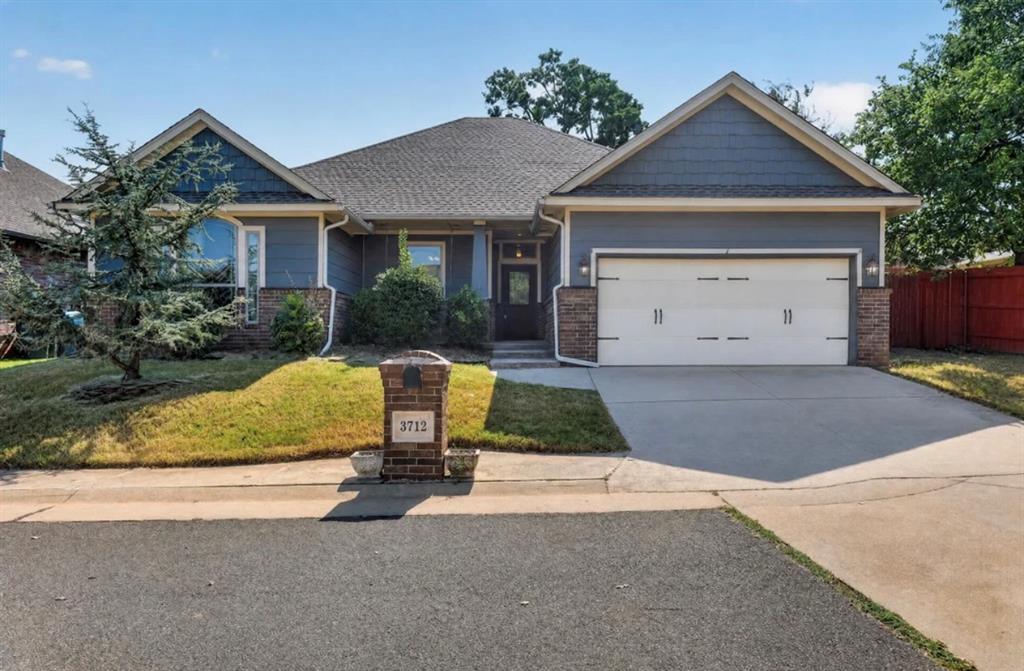 3712 Oakridge Circle — photo