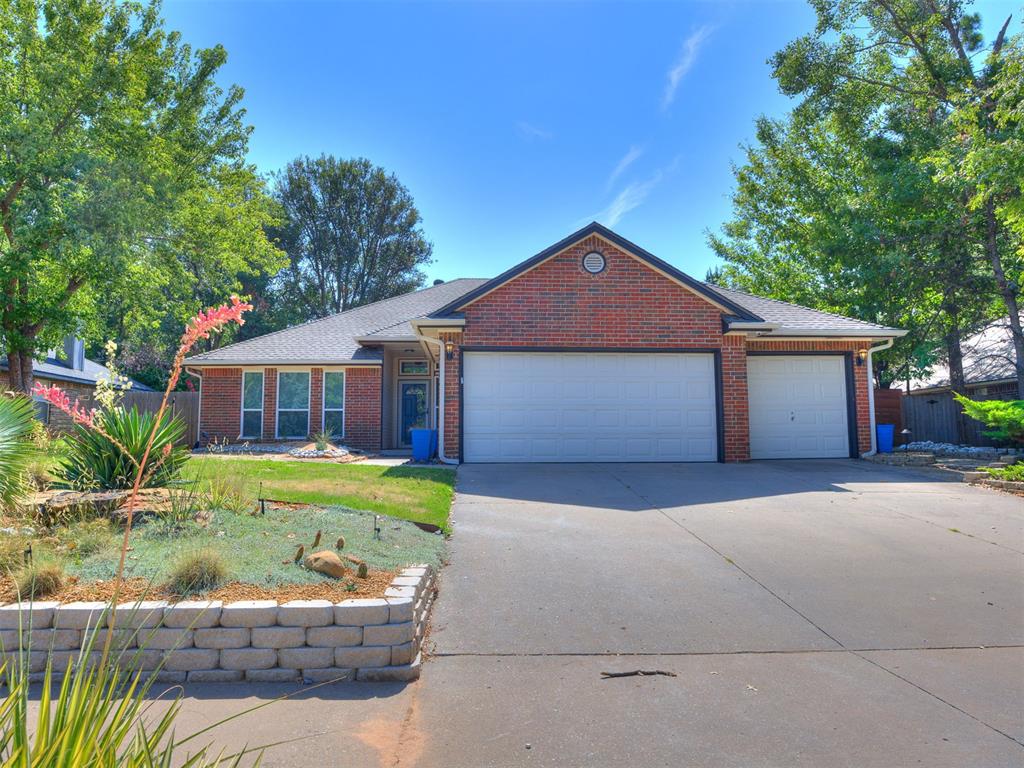 221 Victory Drive — photo