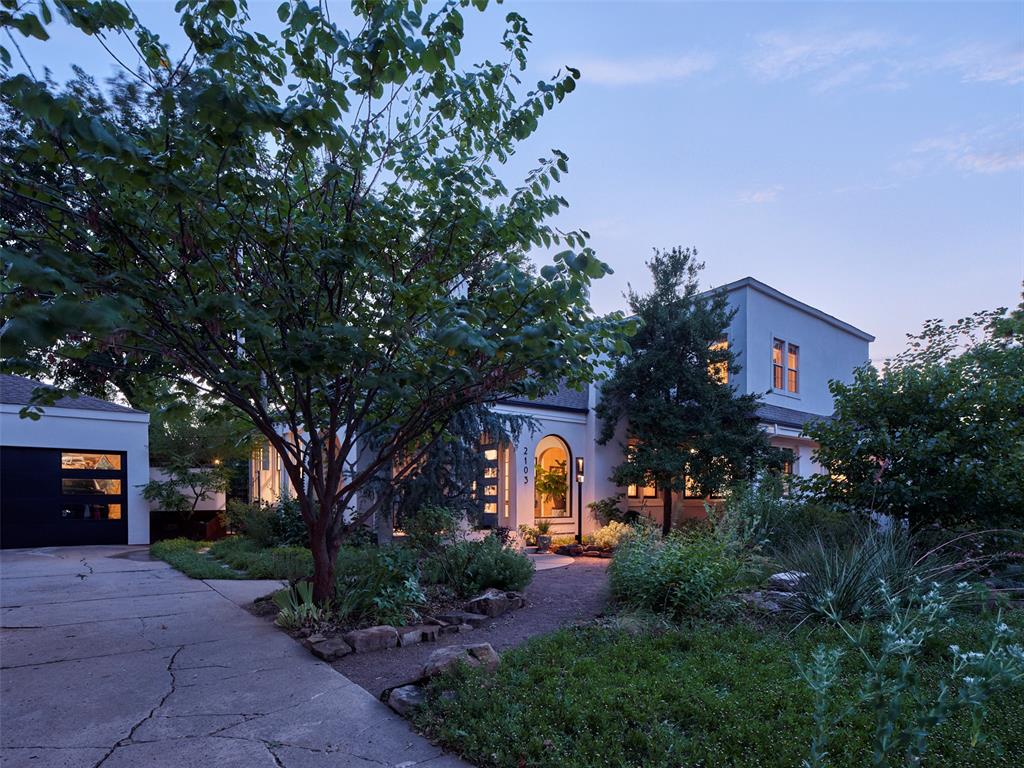 2103 Carey Place — photo