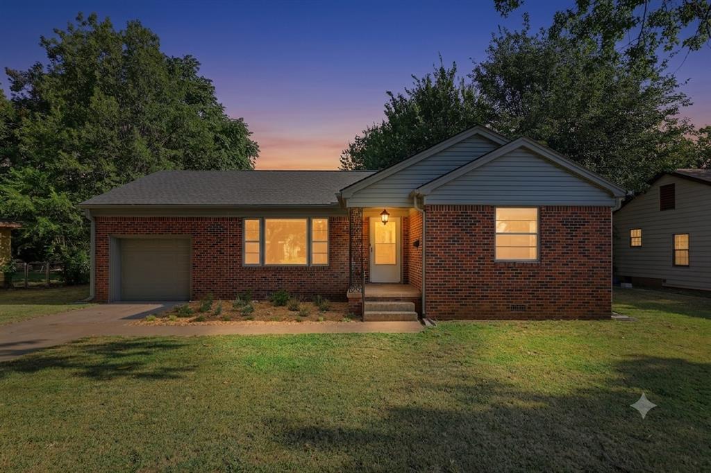1207 Huntington Way — photo