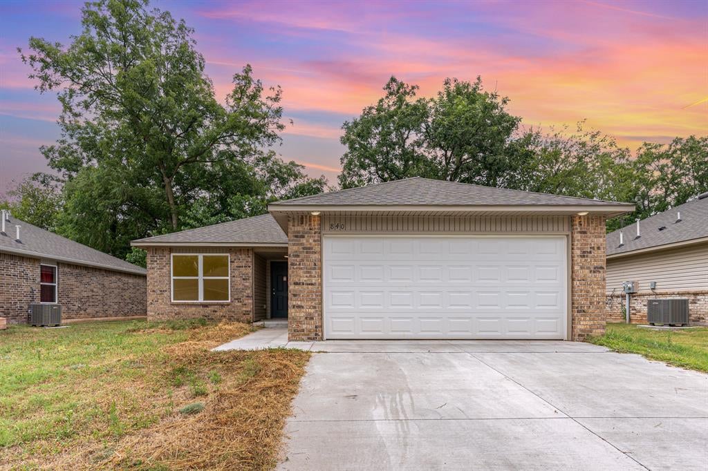 840 Highgarden Circle — photo