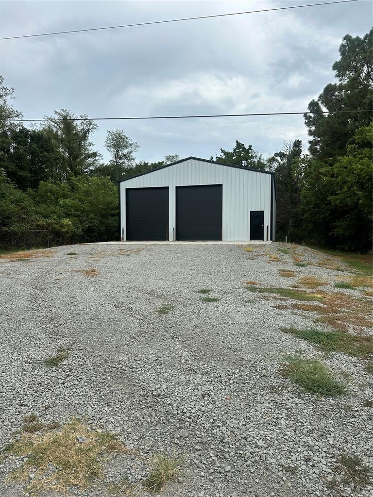 000 W Indian Lane — photo