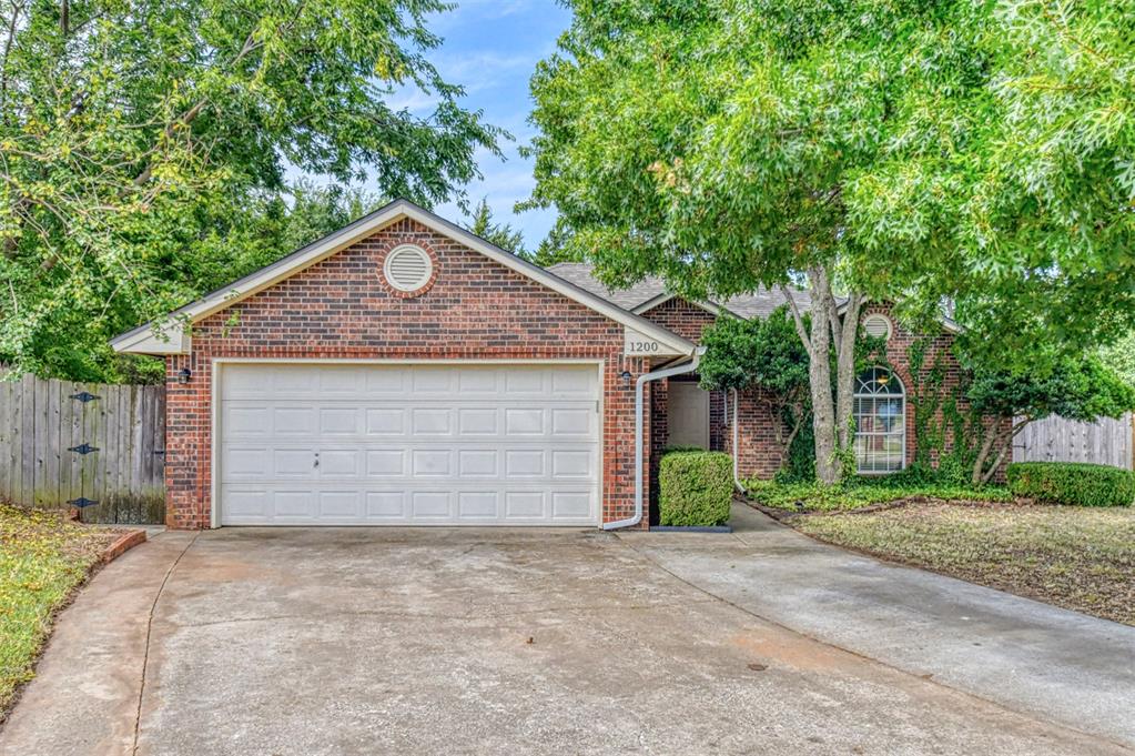 1200 Teakwood Drive — photo