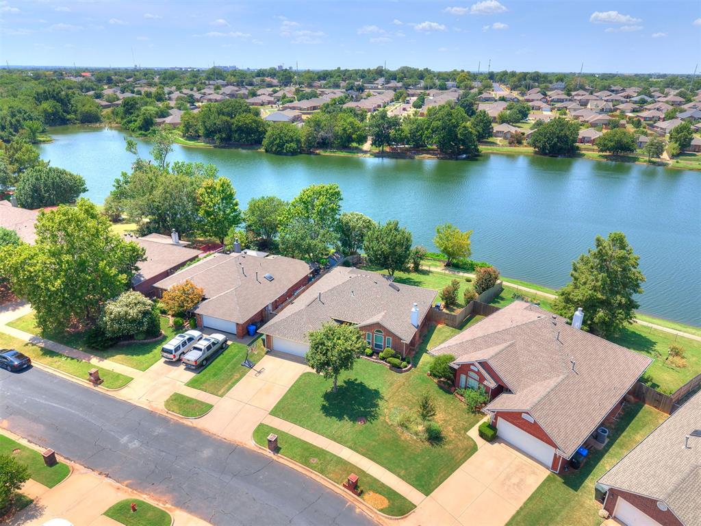328 Waterfront Drive — photo