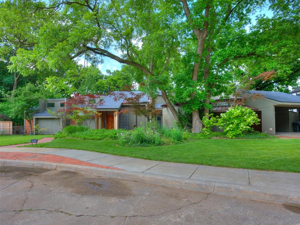 1012 Nottingham Circle — photo