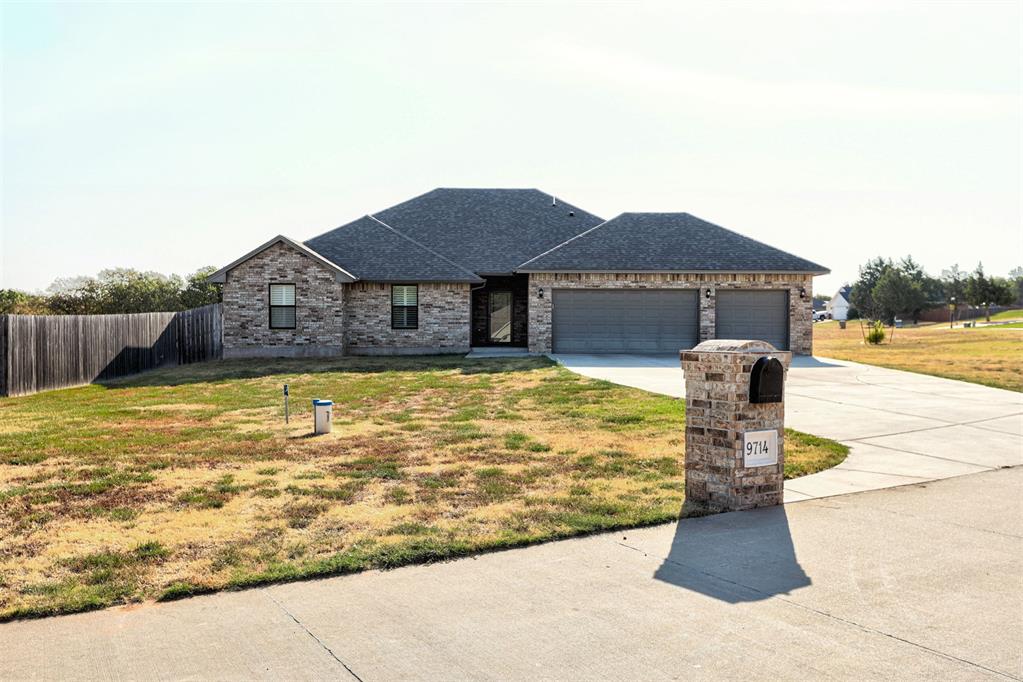 9714 Country Side Lane — photo