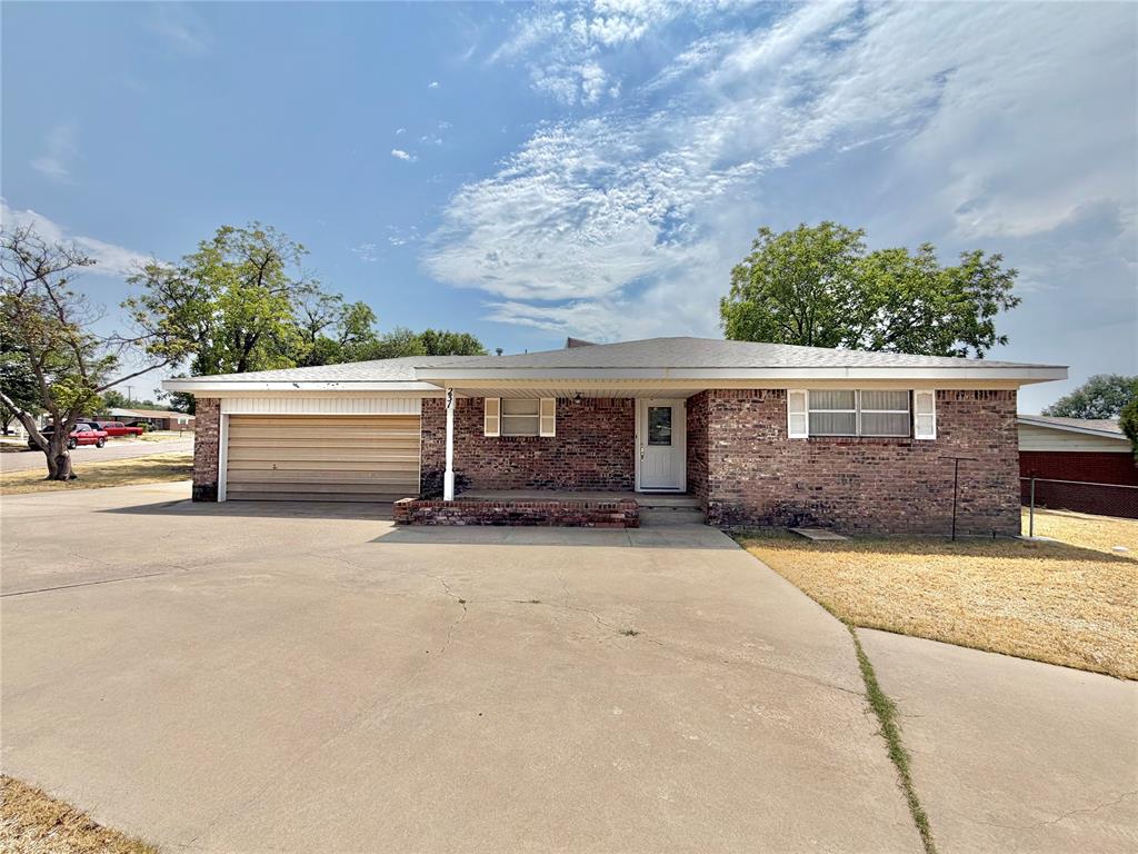 231 Circle Drive — photo