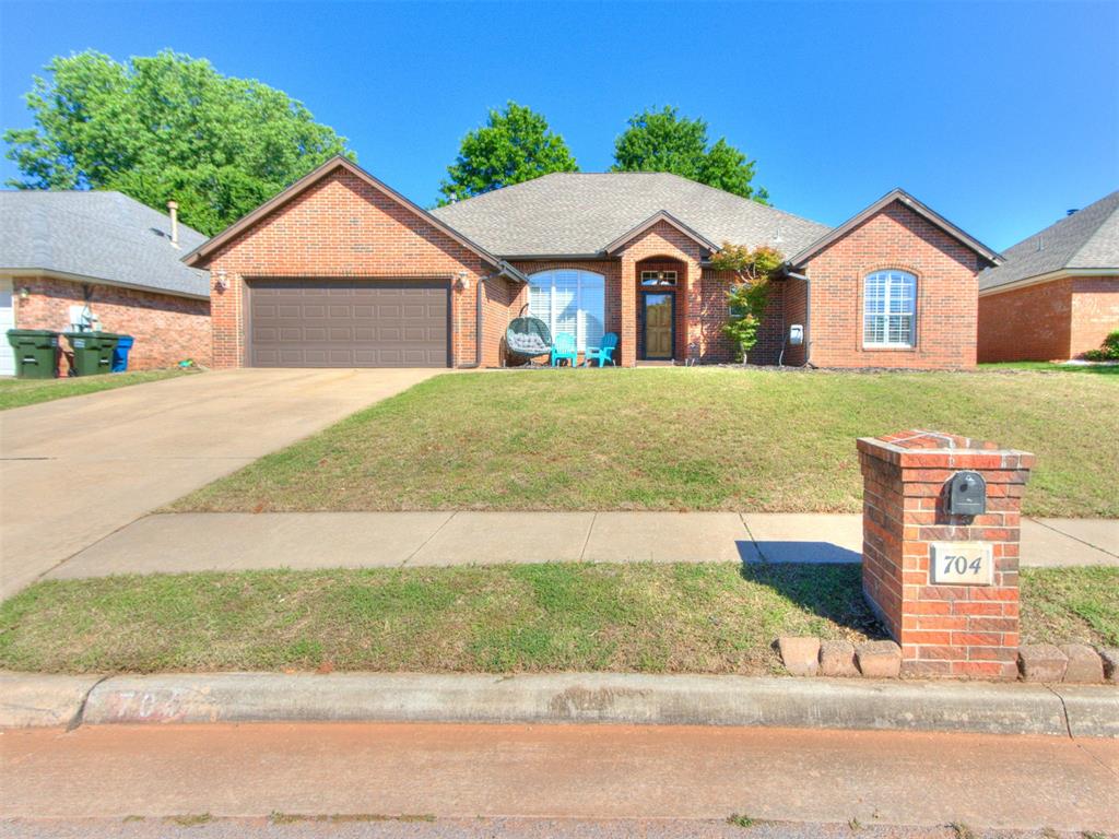 704 Colony Drive — photo