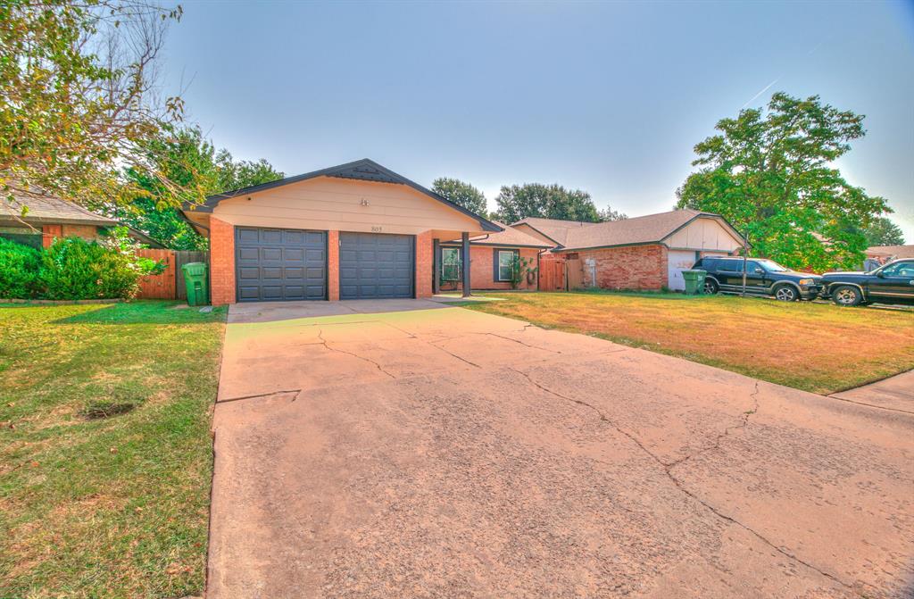 805 Willow Run — photo