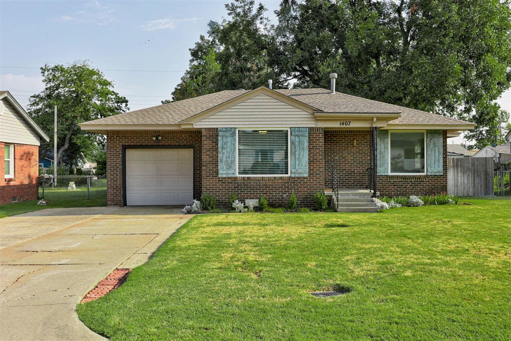 1407 Casady Lane — photo