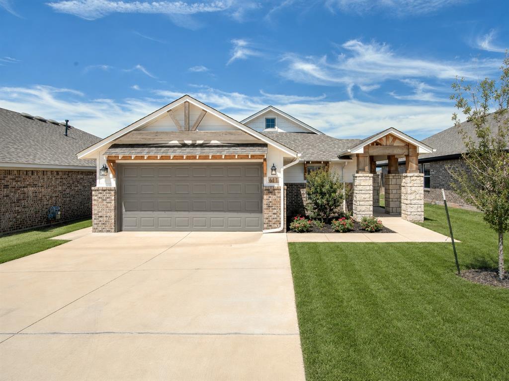 611 Red Cedar Way — photo