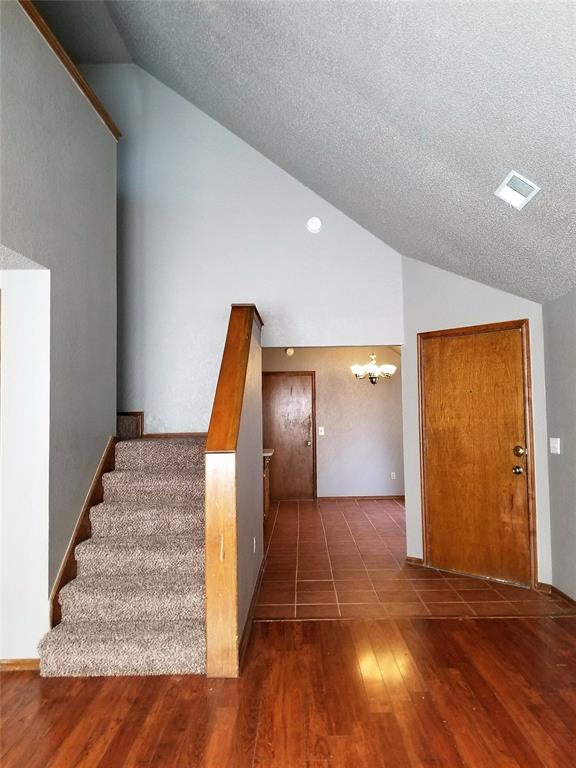 Home in Moore, OK 73170 — photo 3