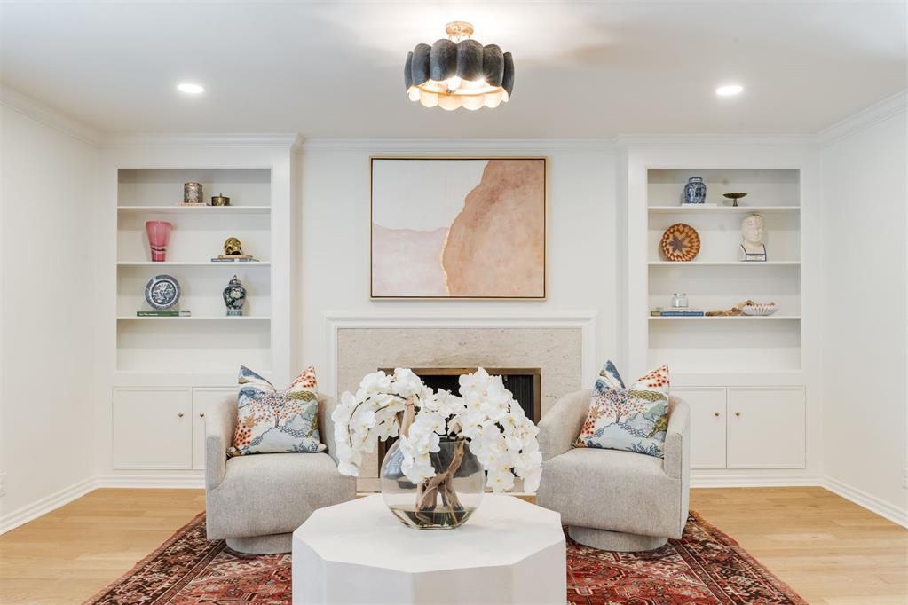 6341 Glenbrook Court — photo