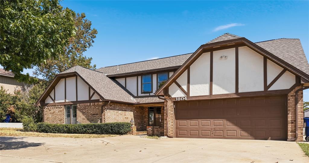 1804 Golf Course Drive — photo