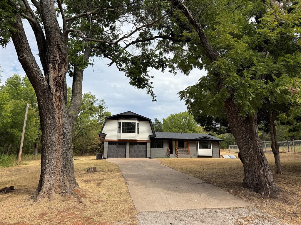 3804 N County Line Road — photo